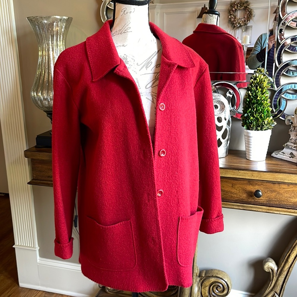 Lizsport red coat